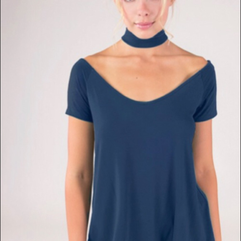 Black Top - Picture 2 of 3